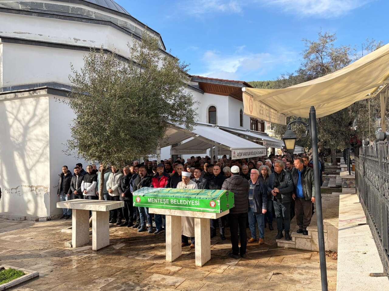 Muğla’da Hüzünlü Veda: Sevim Manaş Defnedildi 1